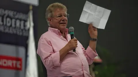 Carlos Alazraki aseguró que no hay orden de aprehensión en su contra
