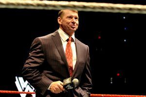 Abogados de Vince McMahon aseguran que terminó investigación en su contra