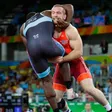 Campeón olímpico de Estados Unidos, Kyle Snyder, fue arrestrado en operativo