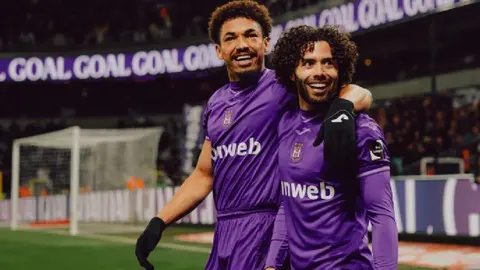 Chino Huerta tras gol y asistencia con Anderlecht: “Feliz por el equipo”