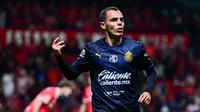 Hugo Camberos regresa a la titularidad con Chivas, ‘Chicharito’ Hernández va a la banca