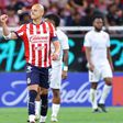 ¡Toca en Liga MX! Chicharito agrega Concachampions a su lista de torneos internacionales con gol