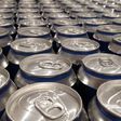 Estados Unidos aplicará nuevo arancel del 25% a latas de aluminio para envasar cerveza