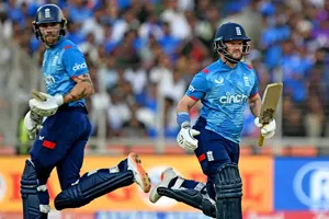 Equipo de críquet de Inglaterra elimina publicación de broma al Papa Francisco