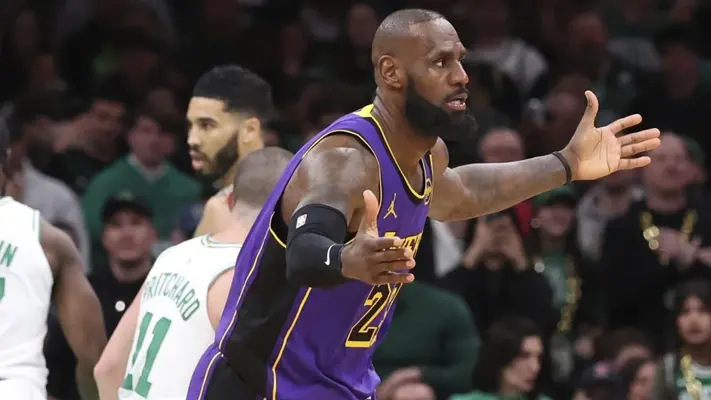 Lesión de LeBron James enciende alarmas en Los Angeles Lakers