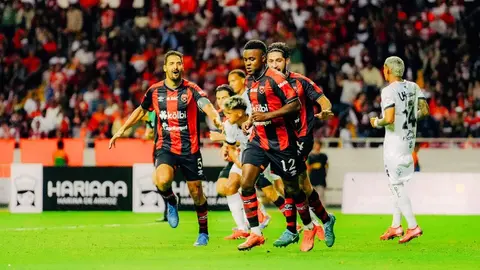 Alajuelense arremete y condena a Concacaf tras respaldar a León para el Mundial de Clubes