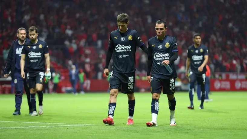 ¿Quiénes son los jugadores que ha debutado Óscar García desde su llegada a Chivas?