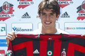 Kaká responde a Santiago Giménez: "Dios te bendiga en el Milan”