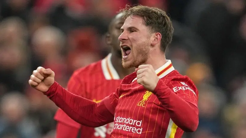 Liverpool vence sin problemas a Newcastle y se consolida como líder de la Premier League