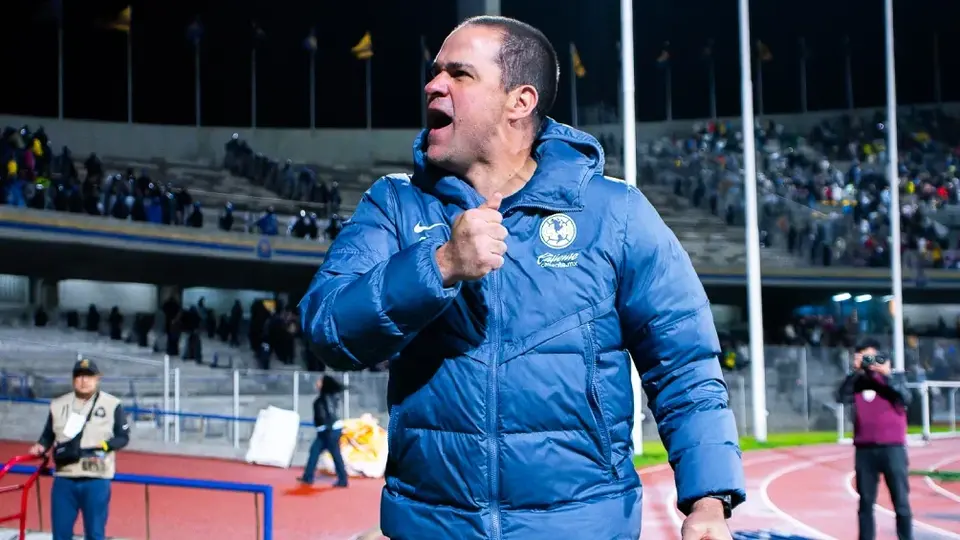 Jardine sobre el cambio de entrenadores de Chivas: “No es lo ideal, aquí estoy porque sigo dando resultados”