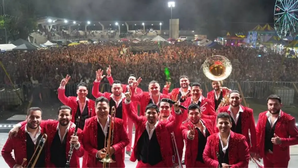 Banda El Recodo se encuentra de gira por Europa como parte de las celebraciones por sus 90 años de trayectoria. / IG