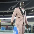 ¡Qué elegancia! Segundo Castillo sorprende con smoking rosa en Copa Libertadores