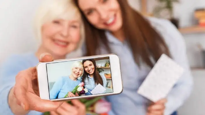 Las mejores frases para enviarle a mamá por WhatsApp este 10 de mayo