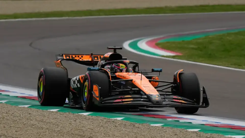 Oscar Piastri se lleva la pole position en una accidentada calificación del GP de Emilia-Romagna