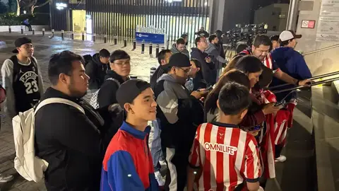 ¿Y la capital Rojiblanca? Afición 'abandona' a Chivas previo al partido ante Pumas