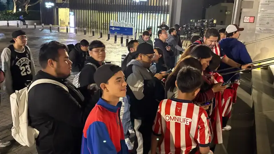 ¿Y la capital Rojiblanca? Afición 'abandona' a Chivas previo al partido ante Pumas