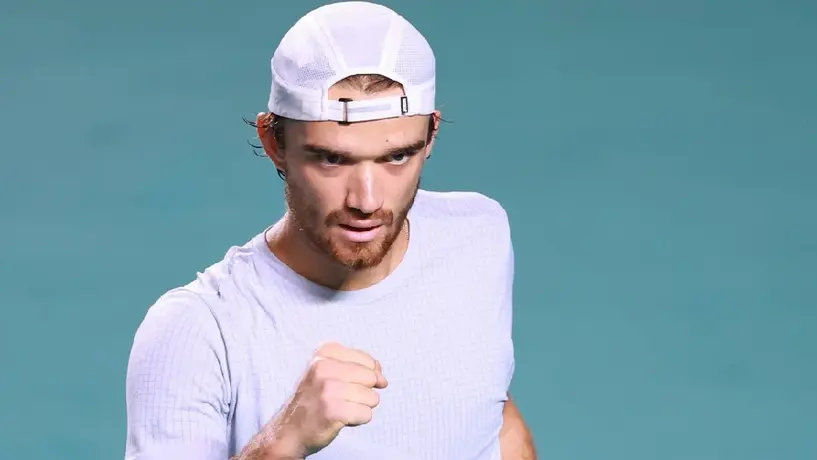 Tomas Machac se proclama campeón del Abierto Mexicano de Tenis