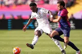 Famoso comentarista tunde a Vinícius tras derrota en El Clásico: “Es una vergüenza”