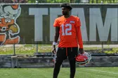 Shedeur Sanders firma contrato de novato con los Browns de Cleveland