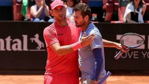 Santiago González avanza a la final del dobles del Mexico City Open