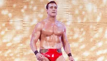 Alberto el Patrón rompe cinturón de un niño durante combate y desata críticas