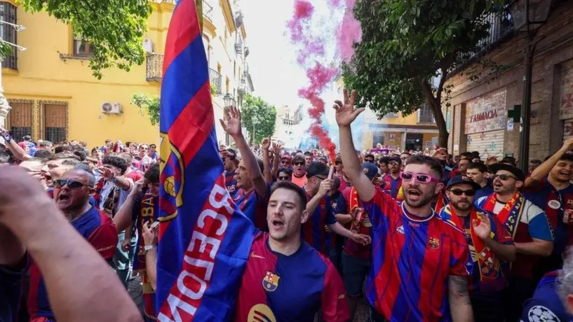 Copa del Rey: Aficionados de Barcelona y Real Madrid se enfrentan y protagonizan bronca