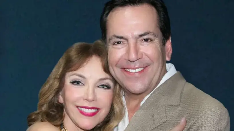 ¡Lalo Salazar y Laura Flores confirman que son novios!