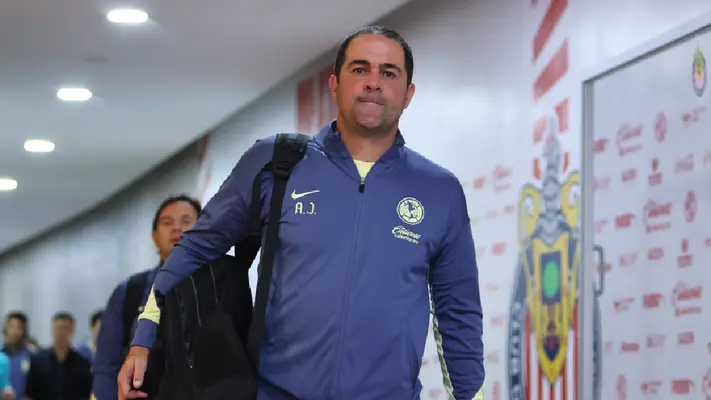 Jardine después de los dos Clásicos para el olvido: "El miércoles vamos a demostrar de qué estamos hechos"