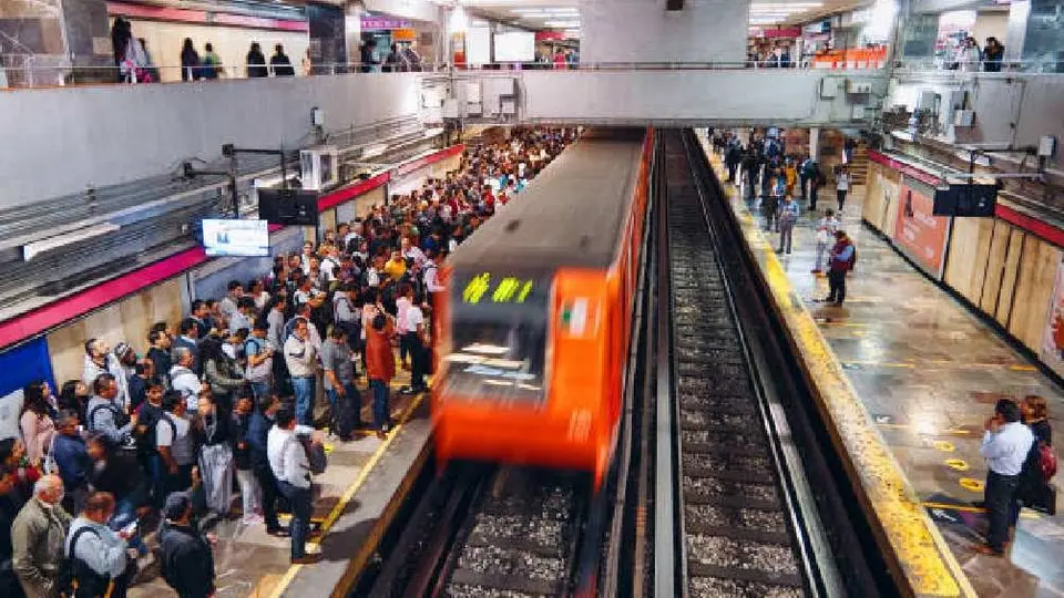 Fiscalía confirma casos de pinchazos a usuarios en el Metro y Metrobús