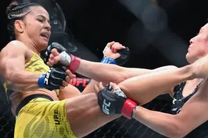 Alexa Grasso cae ante Natalia Silva en UFC 315: la brasileña se impone con autoridad