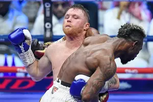 Canelo vs Scull: "Mediocre", "espantosa" y "decepcionante"; así reaccionó la prensa internacional