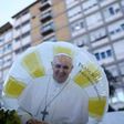 Papa Francisco permanece "estable", informa el Vaticano