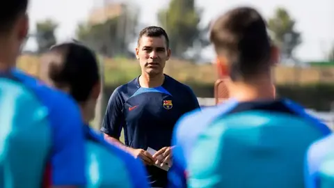 Iniesta y Puyol elogian a Rafa Márquez, previo al Clásico de Leyendas
