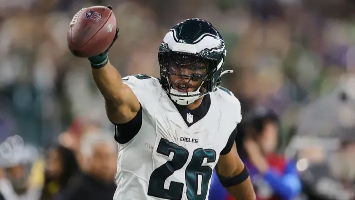 Travis Kelce reacciona al histórico contrato de Saquon Barkley con Eagles: "Qué asco"