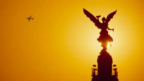 CDMX sufrirá temperaturas de hasta 33 °C: Activan alerta por onda de calor