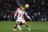 ¿Polémica arbitral? Gol de FC de Juárez ante Chivas es precedido de un empujón