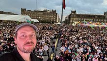 Gints Zilbalodis, director de ‘Flow’, presenta su película ante 15 mil personas en el Zócalo