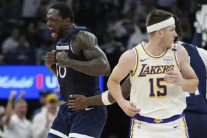 NBA: Anthony Edwards anota 43 y Timberwolves remontan a Lakers