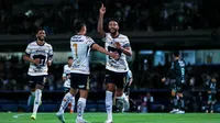 Pumas vence a Santos para poner medio pie en el Play-In