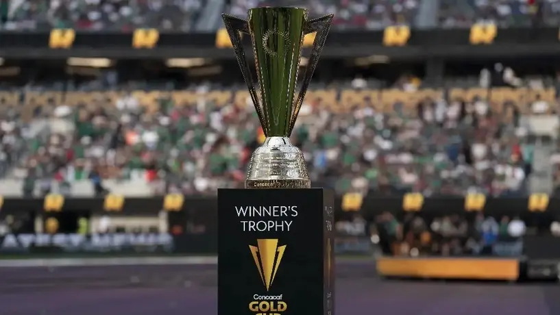 Luis Fonsi tocará el cielo en la Copa Oro 2025: interpretará la canción oficial del torneo