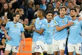 Manchester City se afianza a Champions tras golear al Bournemouth con Julián Araujo como titular