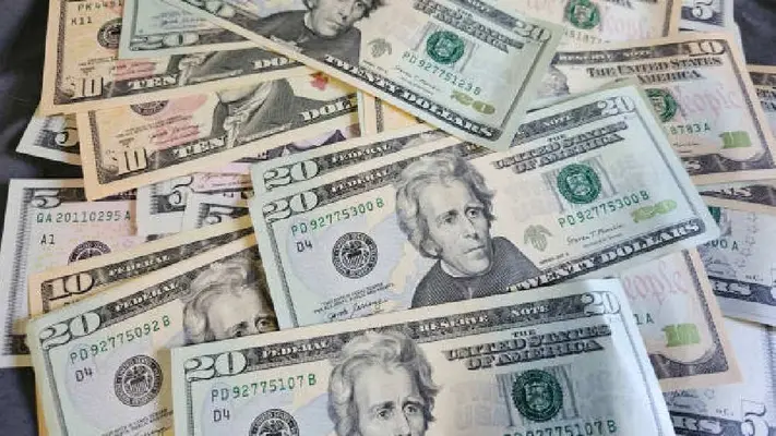 Peso mexicano se mantiene estable frente al dólar hoy 22 de abril