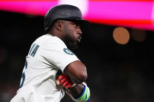 Randy Arozarena conecta cuadrangular en derrota de Mariners ante Tigers