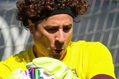 ¿Otro descenso? Memo Ochoa sufre otra goleada con el AVS y se hunden en la tabla