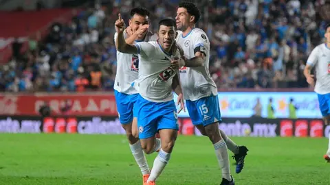 Erik Lira renovará contrato con Cruz Azul