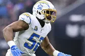 ¡Se queda! Los Chargers retienen a Khalil Mack con una extensión de contrato