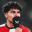 Feyenoord golea a domicilio al Twente; Stephano Carrillo no fue ni a la banca