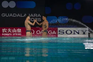 ‘Aquí nos vamos a quedar’, Osmar Olvera y Juan Celaya celebran oro en el Mundial