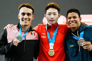 ¡Impresionante! Juan Celaya ganó la presea plateada en la Copa Mundial de Clavados