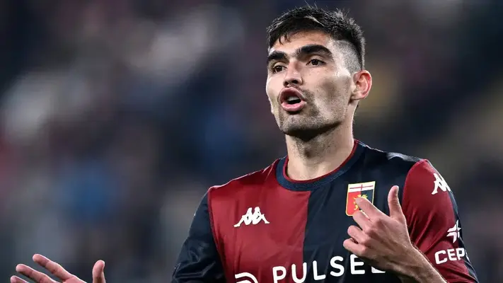 Johan Vásquez abandona duelo ante Atalanta por lesión